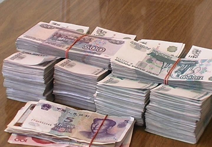 Нарушения валютного законодательства на 8,3 млрд руб выявили дальневосточные таможенники в 1 полугодии 2018 года