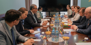 ЕАЭС и Индия обсудили перспективы развития отношений