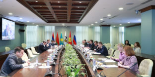 Сергей Глазьев заявил о необходимости анализа и прогнозирования объемов взаимной торговли в ЕАЭС