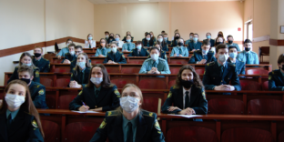 В Российской таможенной академии прошла ежегодная просветительская акция «Тотальный диктант»