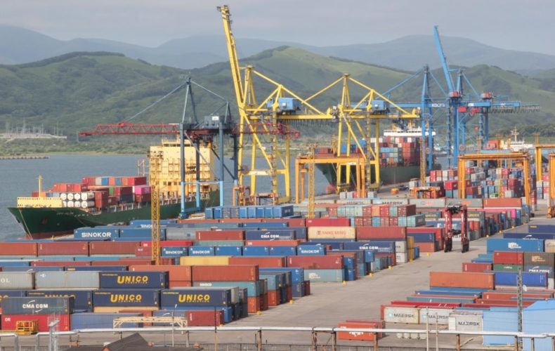 Первые партии контейнеров по новому транзитному маршруту из Азии в Турцию оформили находкинские таможенники