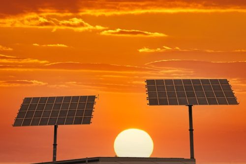 ЕЭК обнуляет импортные пошлины на товары для производства солнечных батарей
