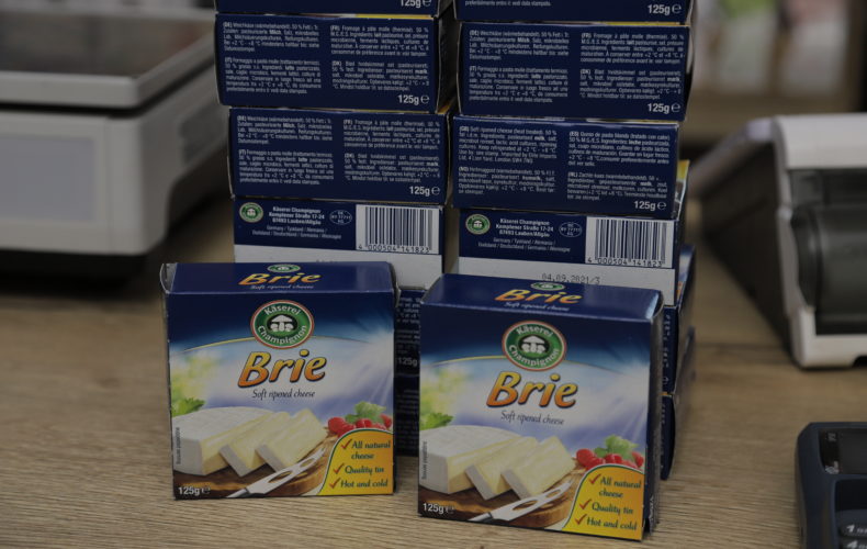Конфеты, сыр и клюква – на Алтае изъяты почти 4 тонны «санкционной» продукции