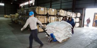 Уральские таможенники пресекли попытку вывоза в Казахстан почти 130 тонн сахара под видом соли