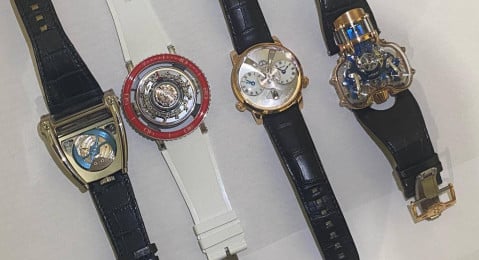 Контрабанду элитных швейцарских часов на 32 млн рублей пресекли домодедовские таможенники